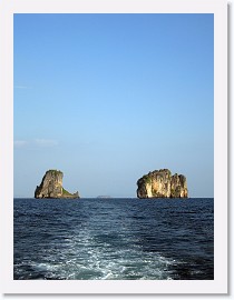 IMG_7958-crop * Phi-Phi Islands of Koh Bida Nai and Koh Bida Nok (L-R) * 2448 x 3264 * (1.58MB)